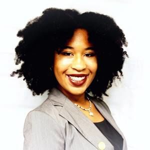 Meet your Posher, Yasmine